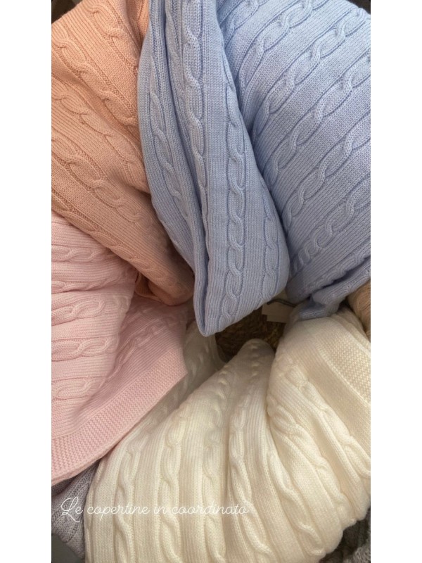 Copertina lana merino con trecce 
